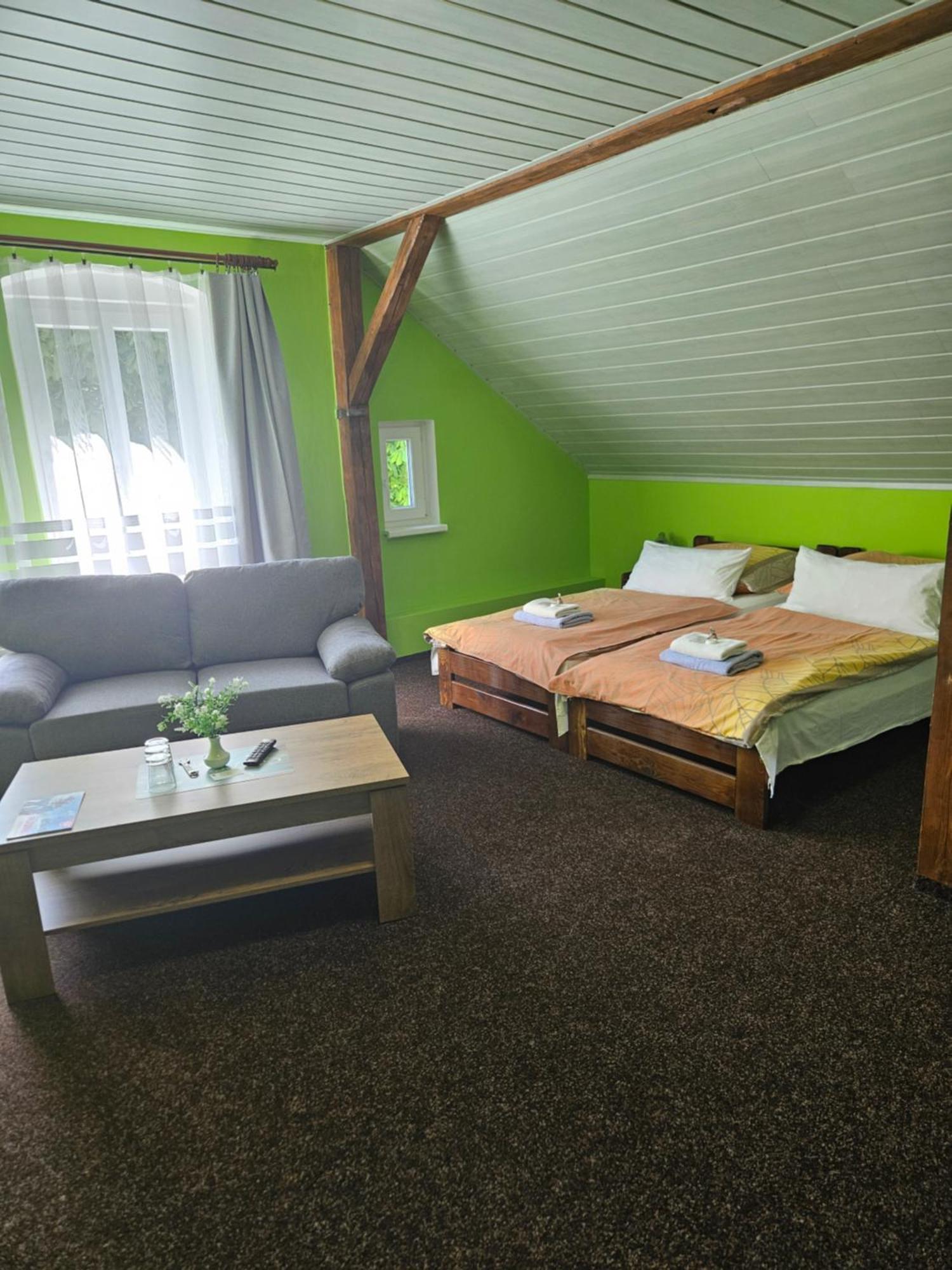Guest House Pod Lesem Merklin Εξωτερικό φωτογραφία